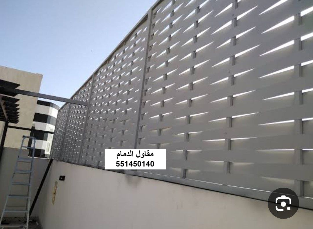 ساتر حديد شرائح في رأس تنورة